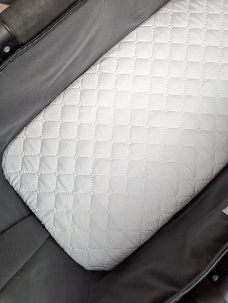 Bugaboo Buffalo Carrycot Waterproof Quilted Mattress Protector and two 100% cotton sheets