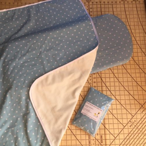 Bugaboo Cameleon carrycot bassinet fitted sheets x2 & Blanket Stars Light Blue