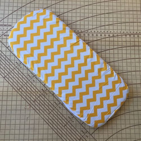 Bugaboo Cameleon fitted sheet for carrycot bassinet Yellow chevron