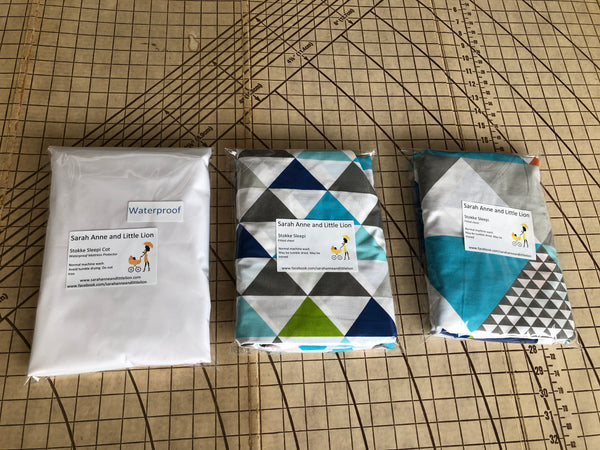 Twin Pack Fitted sheets and waterproof mattress protector to fit Leander Classic Cot