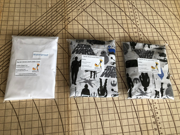 Twin Pack Fitted sheets and waterproof mattress protector to fit Leander Classic Cot