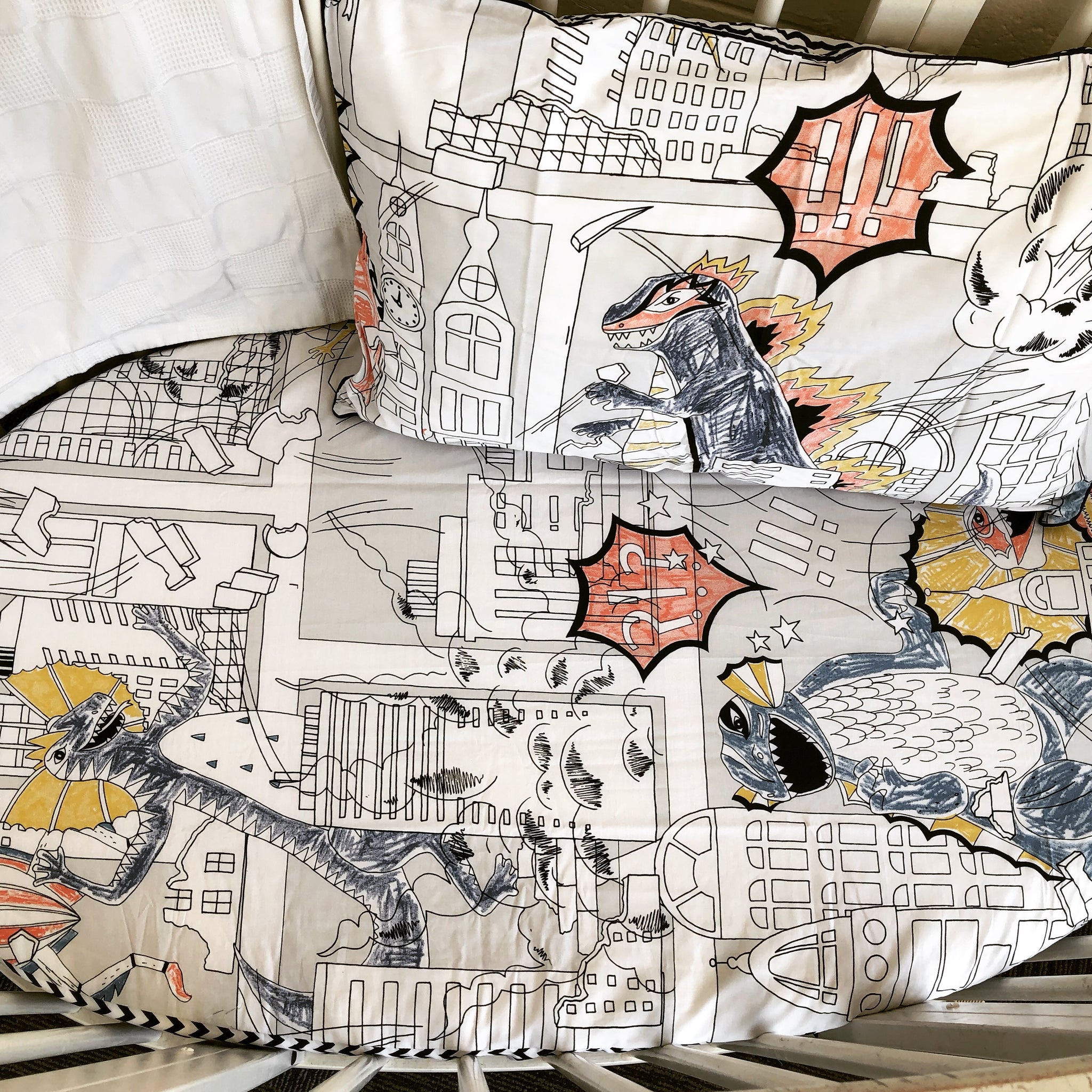 Dinosaur sheet with matching pillowcase to fit Stokke Sleepi cot