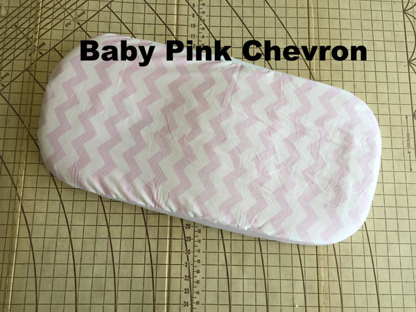 Baby Jogger Delux bassinet Waterproof Quilted Mattress Protector and 2 sheets